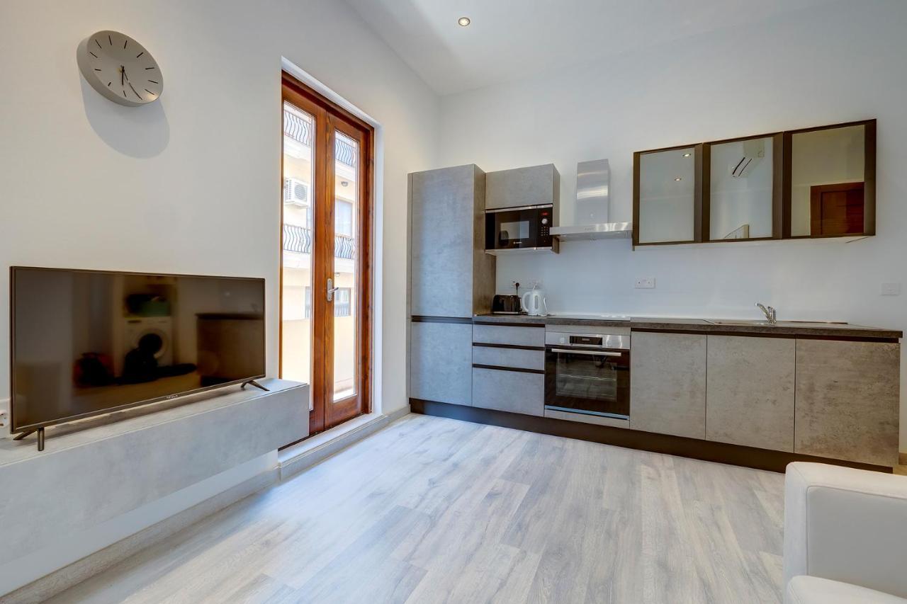 Modern Apartment In The Best Area Of Sliema Luaran gambar