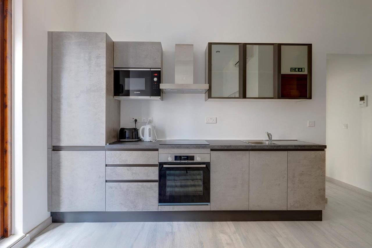 Modern Apartment In The Best Area Of Sliema Luaran gambar